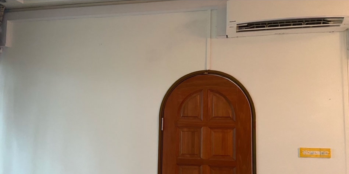 Gallery Right Image